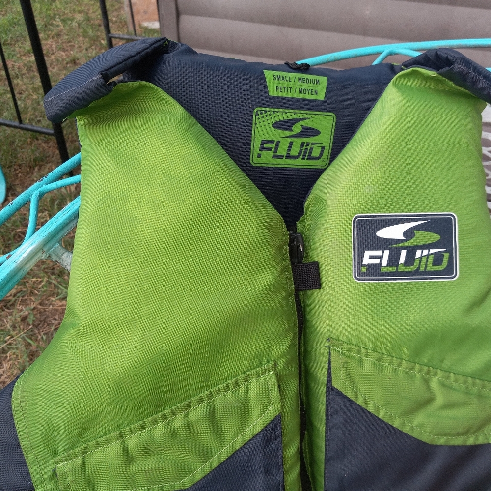 Life vests - Picture 2 of 4